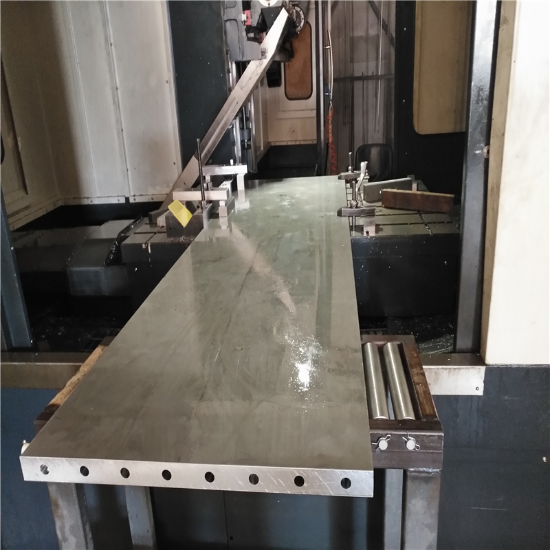 水冷板定制 铝板钻孔 发热板定做 散热器加工 上海厂家加工直销