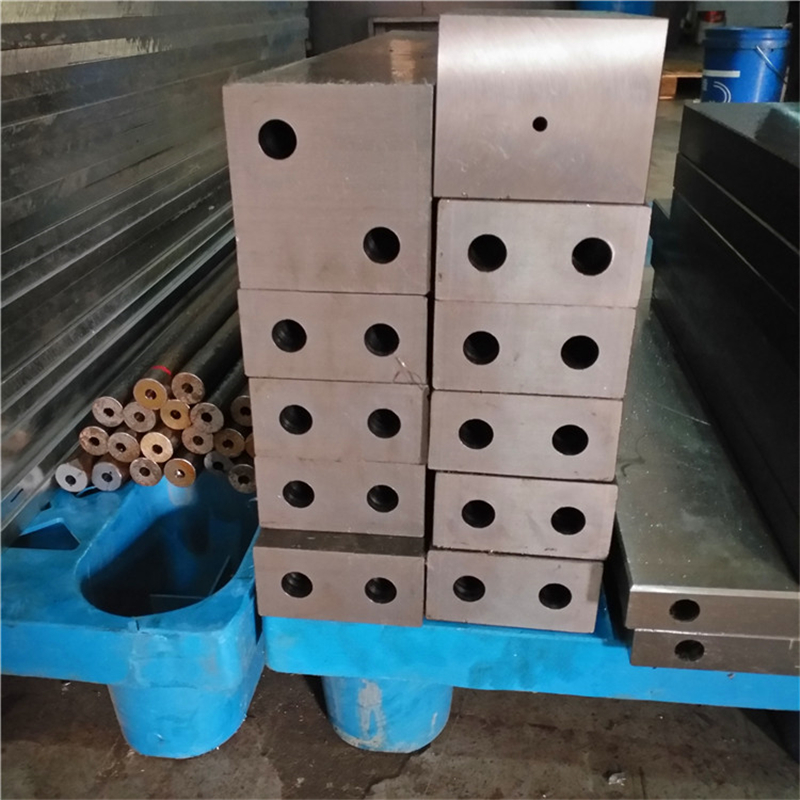 模具流道板深孔钻加工 打深孔 专业深孔加工 加热板 电热板